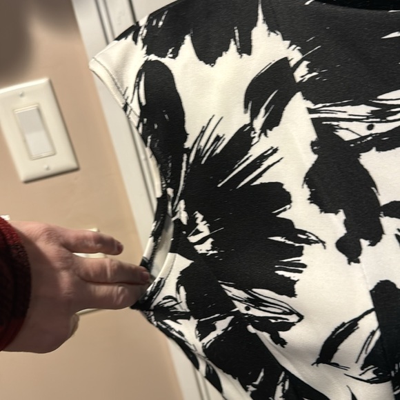 Zarr Collection White w/Black floral print dress size Fit&Flare - Picture 4 of 7